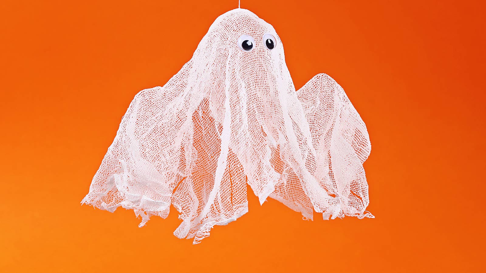 Weißer Halloween-Geist aus Stoff