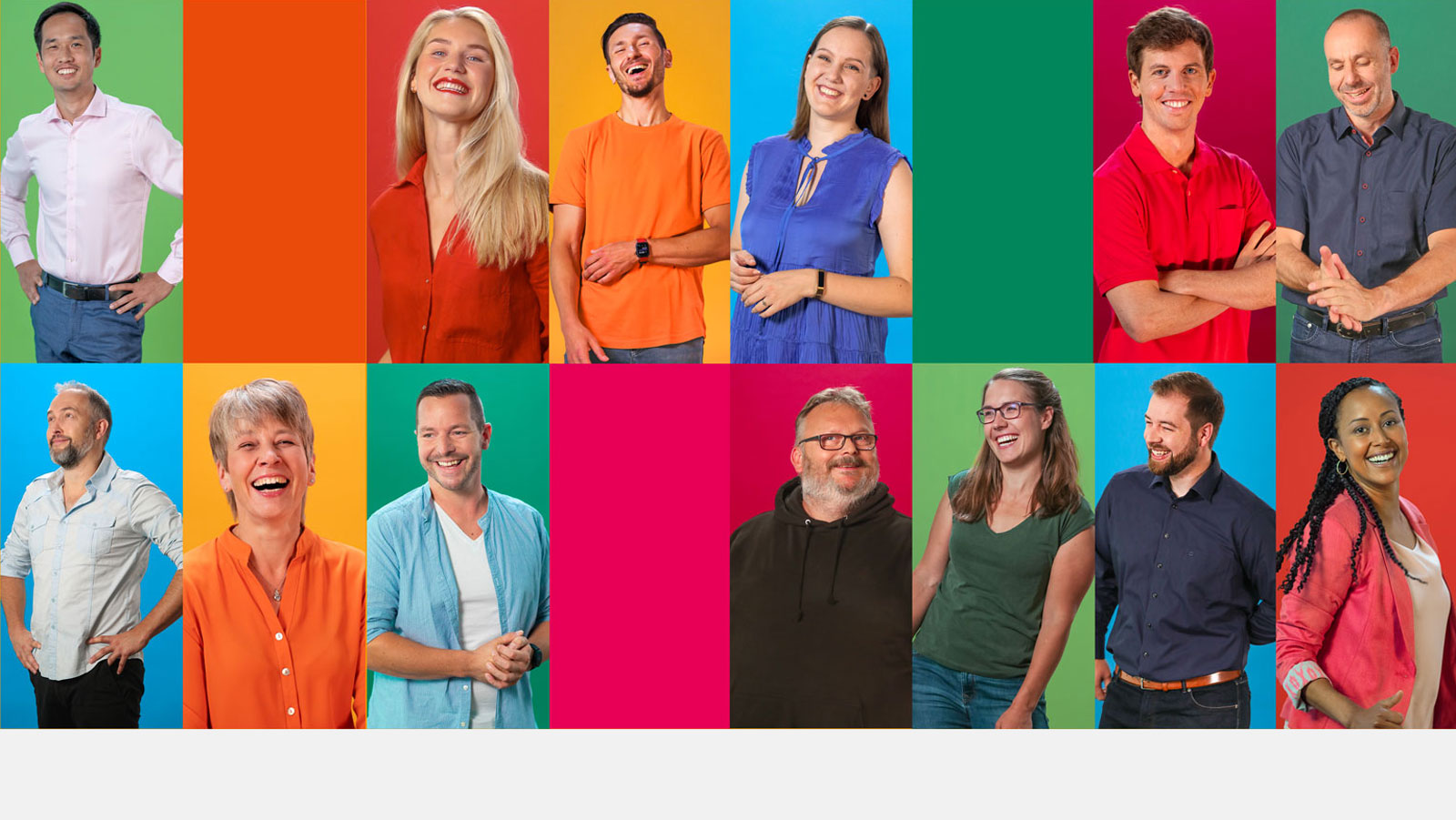 Neun Personen, unterschiedlichen Alters und mit diversen Hauttönen, posieren nebeneinander vor farbigen Hintergründen.